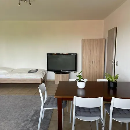 Moderne 3-zimmer Mit Balkon Nahe Frankfurt Lägenhet *